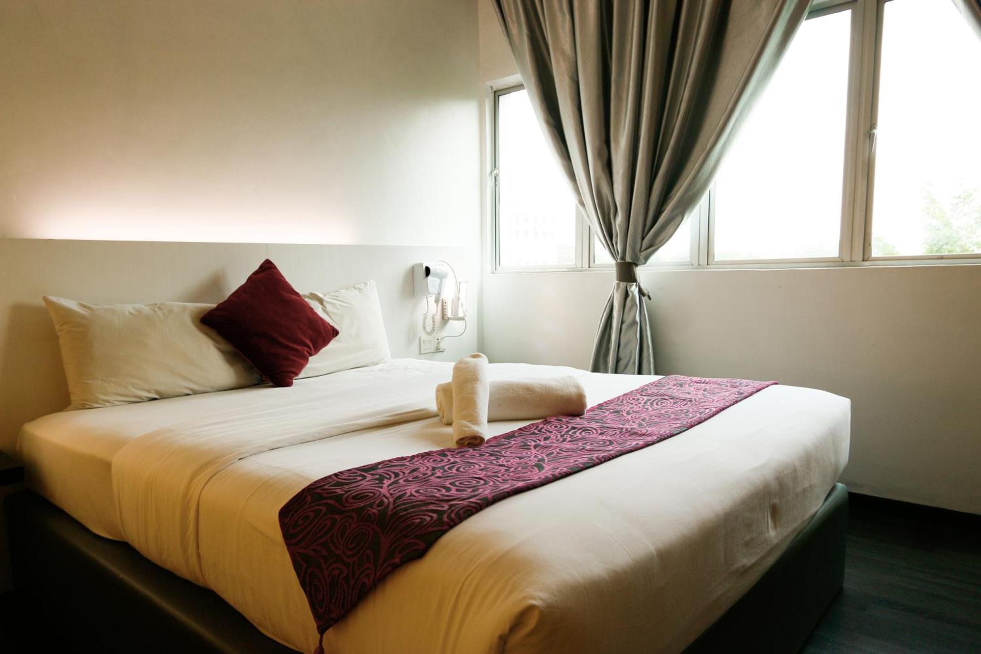 Golden Roof Hotel Ampang Ипох Экстерьер фото